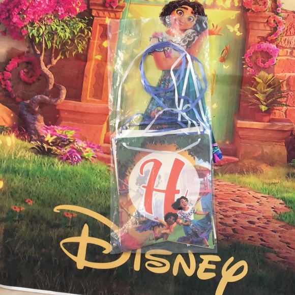 Disney backdrop party supplies Enconto poster - Picture 2 of 5
